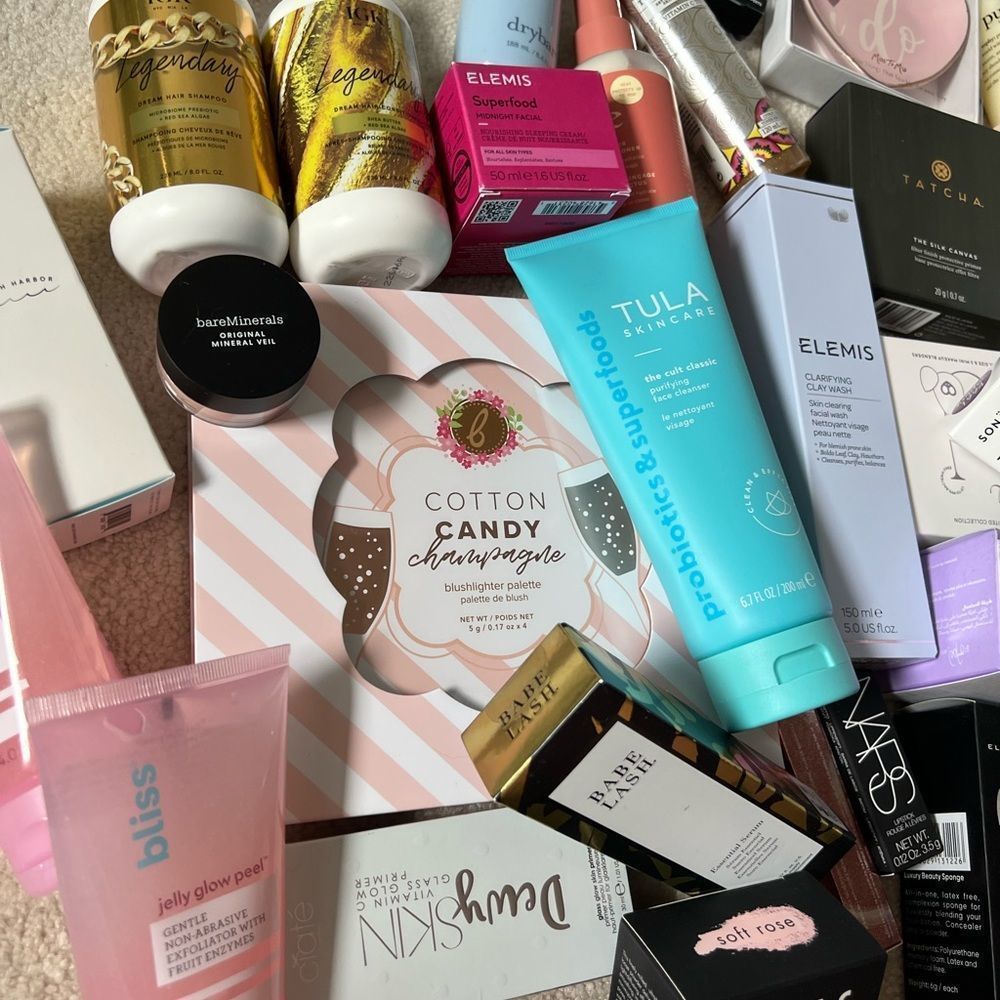 Mystery beauty lifestyle luxury fashion box min 5 items nars igk Huda tarte kat
